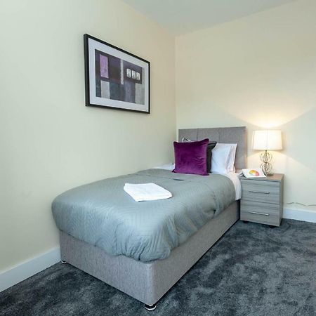 4 Bed Home, Driveway Parking Ideally Located In Latchford, Warrington - Executive St Marys House Exterior photo