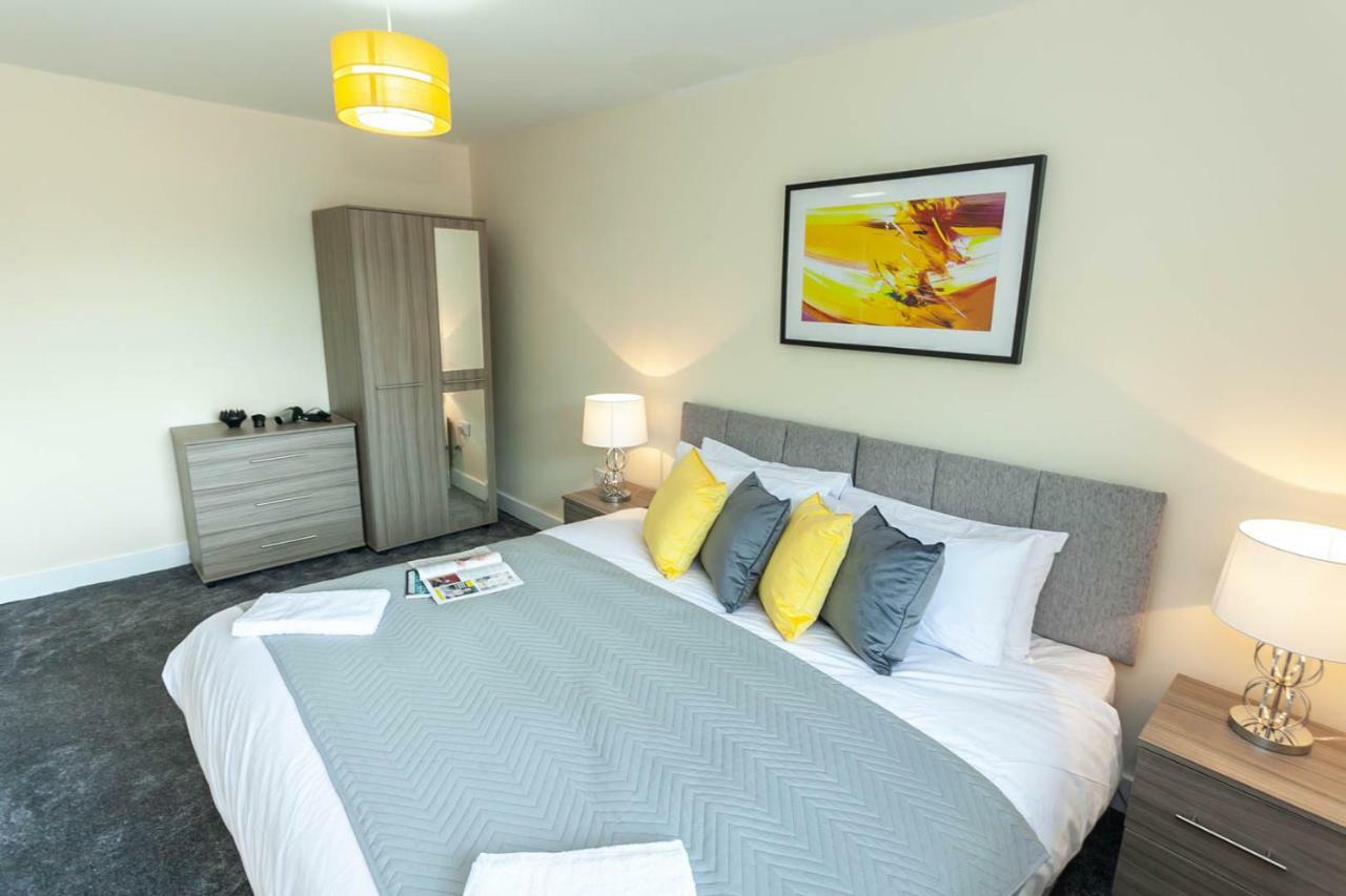 4 Bed Home, Driveway Parking Ideally Located In Latchford, Warrington - Executive St Marys House Exterior photo